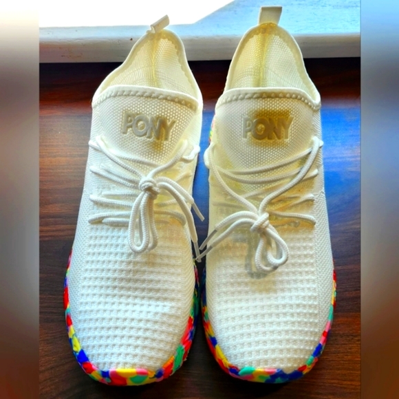 Pony Runners cute and colorful soles - Picture 1 of 4